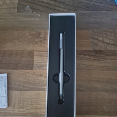 Lenovo USI Stylus Pen Chrome OS Support Up to 4096 Levels of Pressure - Grey (i) - Image 1 of 3