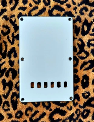 Placa Trasera Squier Blanca 3 Capas Sin Tornillos  Foto 1 de 4