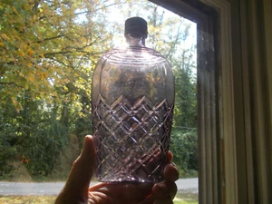 1880er AMETHYST DIAMANT GESTEPPT PINT SARG WHISKEY FLASCHE GESCHLIFFENE LIPPE MIT KAPPE - Bild 1 von 7