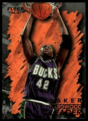 1996-97 Fleer #134 Vin Baker [GOATCARDS] - Imagem 1 de 2