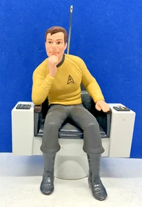 1995 Hallmark Star Trek - Captain Kirk Ornament - Picture 1 of 5