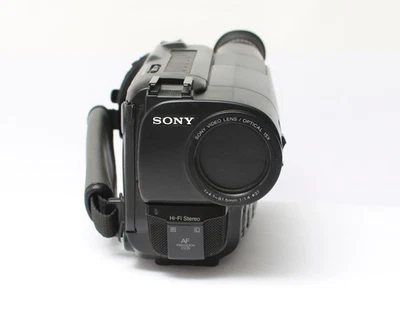 SONY CCD-TR790E HI8 VIDEO 8 HIFI STEREO MOBILE PHONE CAM. Untested! No.1584 - Image 1 of 4
