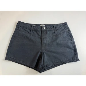 Universal Thread Women's Black Denim Vintage Midi Shorts Size 14 / 32 - Picture 1 of 12