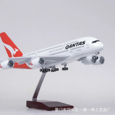 1:160 A380 Passanger Civilian Airplane 45.5cm Qantas Airways Plane Model Toys - Image 1 of 4