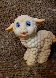 DDR Design Quietschfigur Quietschtier Badespielzeug Lamm Schaf Gummifigur - Bild 1 von 8