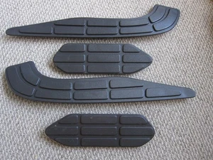 94-04 CHEVY S10 GMC SONOMA STEP SIDE TRUCK BLACK STEP PADS (4) OEM GM NICE! - Picture 1 of 4