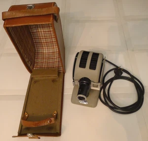Minox Wetzlar Giessen 3001 Slide/Film Projector & Holding Case - TESTED -Germany - Picture 1 of 21