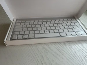 Apple Wireless Keyboard Mc184b/B Silver - Foto 1 di 3