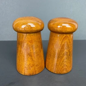 Vintage Teak Wood Salt & Pepper Shakers Set Mid Century Modern Farmhouse Boho - Picture 1 of 8