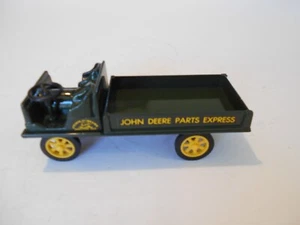 Vintage Scale Models 1:16 Dain 3-Ton Utility Truck, John Deere Parts Express NIB - Picture 1 of 14