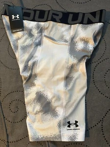 UNDER ARMOUR COMPRESSION WHITE GRAYS & BLACK CAMO SHORTS SIZE XL MEN NWT $$$$ - Picture 1 of 3