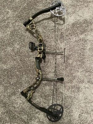 Bowtech B12766 Diamond Prism Right Hand Bow - Image 1 of 4