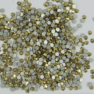 2000 SS6 AU : 100 strass Swarovski fond plat SS6(2,0mm) crystal AURUM