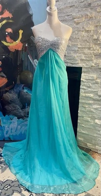 Vestido La Femme Plateado Lentejuelas Azul Teal Chifón Baile Sin Tirantes Talla 2 Foto 1 de 4