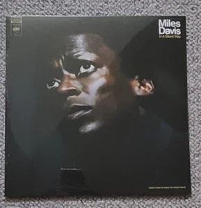 MILES DAVIS-IN A SILENT WAY-NEW & SEALED 180g RE-ISSUE LP ON SONY RECORDS-2019 - Picture 1 of 2