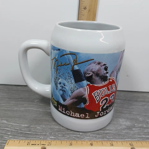 Vintage 1997 MICHAEL JORDAN Upper Deck NBA Chicago Bulls Ceramic Signature Mug Cover