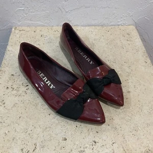 Burberry Burgundy Patent Leather Bow Ballet Flats Size EU 37.5 - US 7.5 - Picture 1 of 8