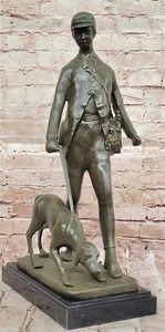 Escultura de bronce de cazador con perro - arte temático de guardabosques de Vitaleh - Imagen 1 de 10