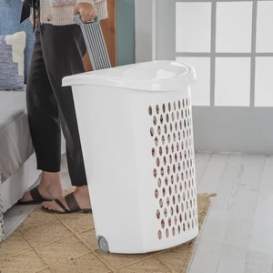 Cesta de almacenamiento con mango retráctil de plástico con tapa abatible baño - Imagen 1 de 9