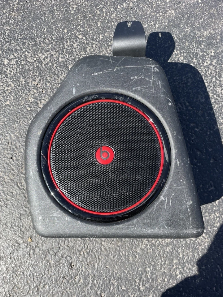 2012 - 2018 🔥CHRYSLER 300 Beats Audio Subwoofer Speaker Box OEM 1WQ34DX9AB A - Image 1 of 4