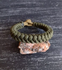 Handmade "Round Braid" Paracord Bracelet  - Picture 1 of 8