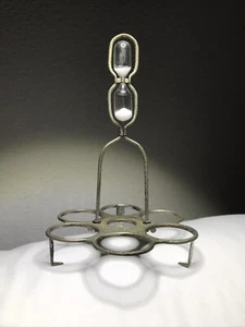 Soporte para huevos hirviendo vintage con temporizador de vidrio de arena ~ tiene capacidad para 6 huevos - Imagen 1 de 10