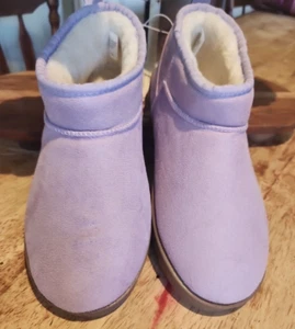 Womens SIZE 9 SHORT LILAC SLIPPER BOOT NEW LAST PAIR COMBINE POSTING WELCOME - Picture 1 of 9