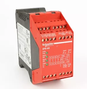 Telemecanique Schneider XPS-AK 31144 Preventa Safety Relay, 24V AC/DC - Picture 1 of 8