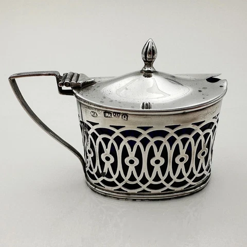MUSTARD POT PIERCED STERLING SILVER VICTORIAN Chester 1899 William Aitken Cover