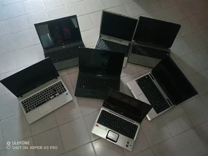7 notebook non funzionanti - Foto 1 di 1