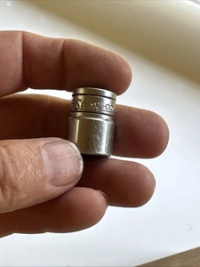 Snap-on FH161 1/2" 12pt 3/8" Drive Socket - Picture 1 of 5