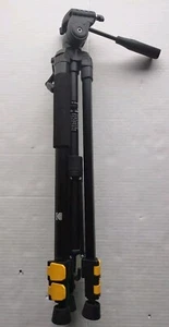 KODAK PhotoGear 62" Lightweight Tripod 3-Section Flip-Lock, Adjusts 22”-62” - Picture 1 of 12
