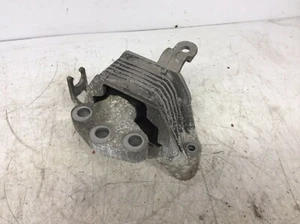 VAUXHALL ASTRA J 2014 1,6 gasolina lado del conductor superior montaje del motor - WNB - Imagen 1 de 2