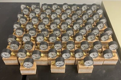 Versa - Pressure Gauge - 1.5” Face - 0-60 PSI - 1/8” NPT - Bottom Mount - Image 1 of 4