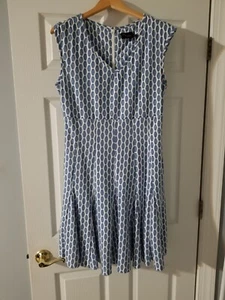 Just Taylor Blue & White Pleated Sundress Lined V Neck Size 14 - Picture 1 of 5