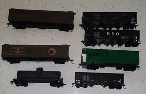 Lot of 7 Assorted Box Car Train HO Scale NOT TESTED - Picture 1 of 11