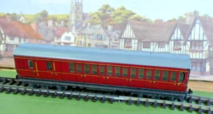 Hornby-Dublo tinplate non corridor coach from 3 rail period- Very good playworn - Picture 1 of 10