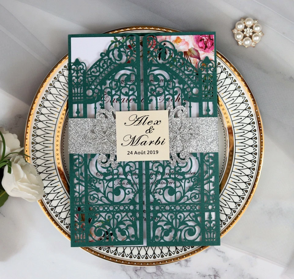 老式激光切割婚礼邀请套件带开门邀请设计 — 第 1/4 张图片