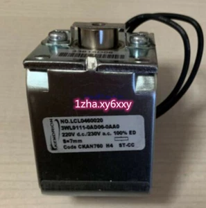 1pcs 3WL9111-0AD06-0AA0 frame circuit breaker accessories 220V coil trip spare - Picture 1 of 4