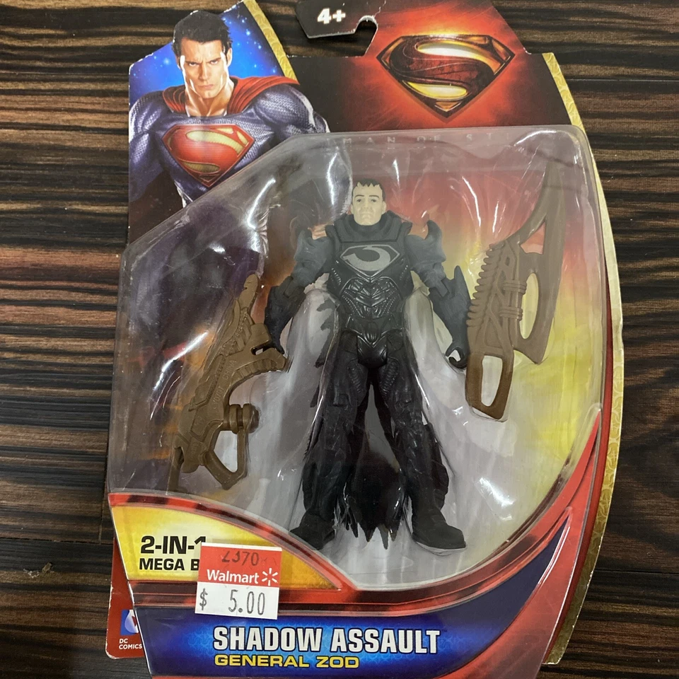 Shadow Assault General Zod 2 en 1 Mega Blade DC Comics Superman 2013 Foto 1 de 1