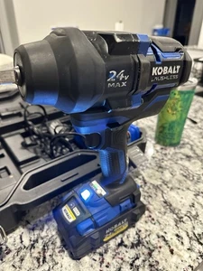 KIT de llave de impacto inalámbrica Kobalt 24 voltios XTR Max 1/2" Drive 1518745 - Imagen 1 de 6
