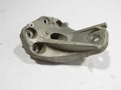 17-19 阿尔法·罗密欧 Stelvio 2019 2.0L AWD 左驱动发动机电机安装支架;Y — 第 1/4 张图片