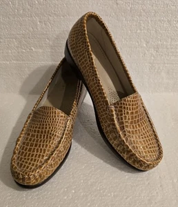 Mocassini SAS Simplify Croc marrone da donna taglia 7 M in pelle scarpe comode slip on - Foto 1 di 10