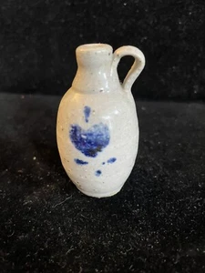 Steinzeug blau Herz Krug Salz glasiert Keramik Miniatur EUC 2 1/2" - Bild 1 von 2