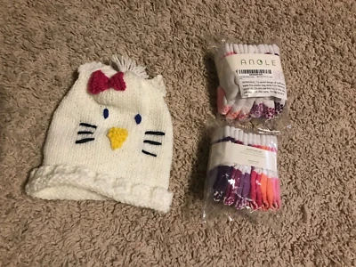 NIÑAS HELLO KITTY SOMBRERO Y 12 CALCETINES PR... ¡NUEVO!!.. EDAD 2-4 AÑOS Foto 1 de 2