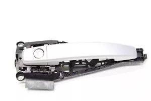 2017-2022 CHEVROLET TRAX FRONT LEFT EXTERIOR DOOR HANDLE SWITCHBLADE SILVER OEM - Foto 1 di 7