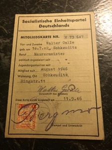 Mitgliedskarte Nr. V SED Schkeuditz mit Beitragsmarken von 1946 - Bild 1 von 2
