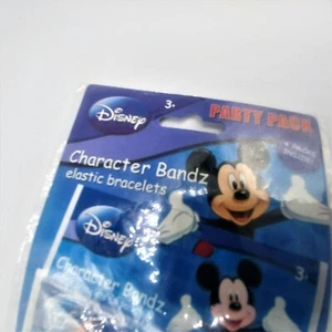 Silly Bandz Disney - Topolino e Amici Party Pack 4 confezioni 6 cadauna Nuovo Vecchio Stock - Foto 1 di 3