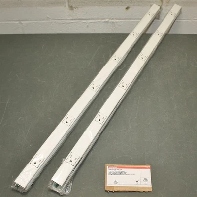 (2) Wiremold Plugmold WH20GB306TR, 3 ft, 1 Circuit, 6 Outlet, 125V AC, 15 A - Image 1 of 4