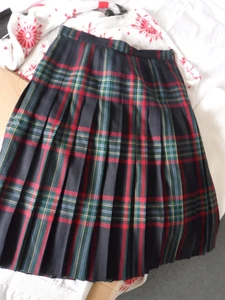 Vintage Tartan Kilt/Skirt Pure New Wool Edinburgh - Size 18 - Picture 1 of 4